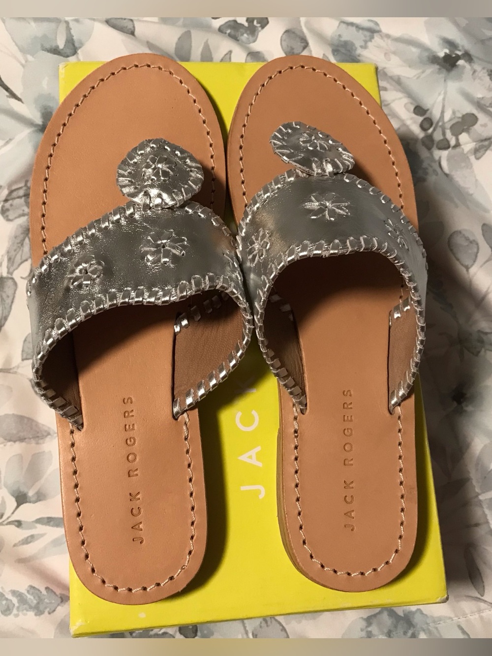 Jack Rogers (Girls Jack Flats) Silver Sandals, NWT w/ Box, Sz 5M